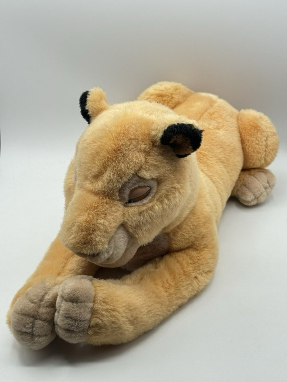 Vintage 90s Disney Store Lion King Sarabi Plush Large 21" Lying Down Simbas Mom